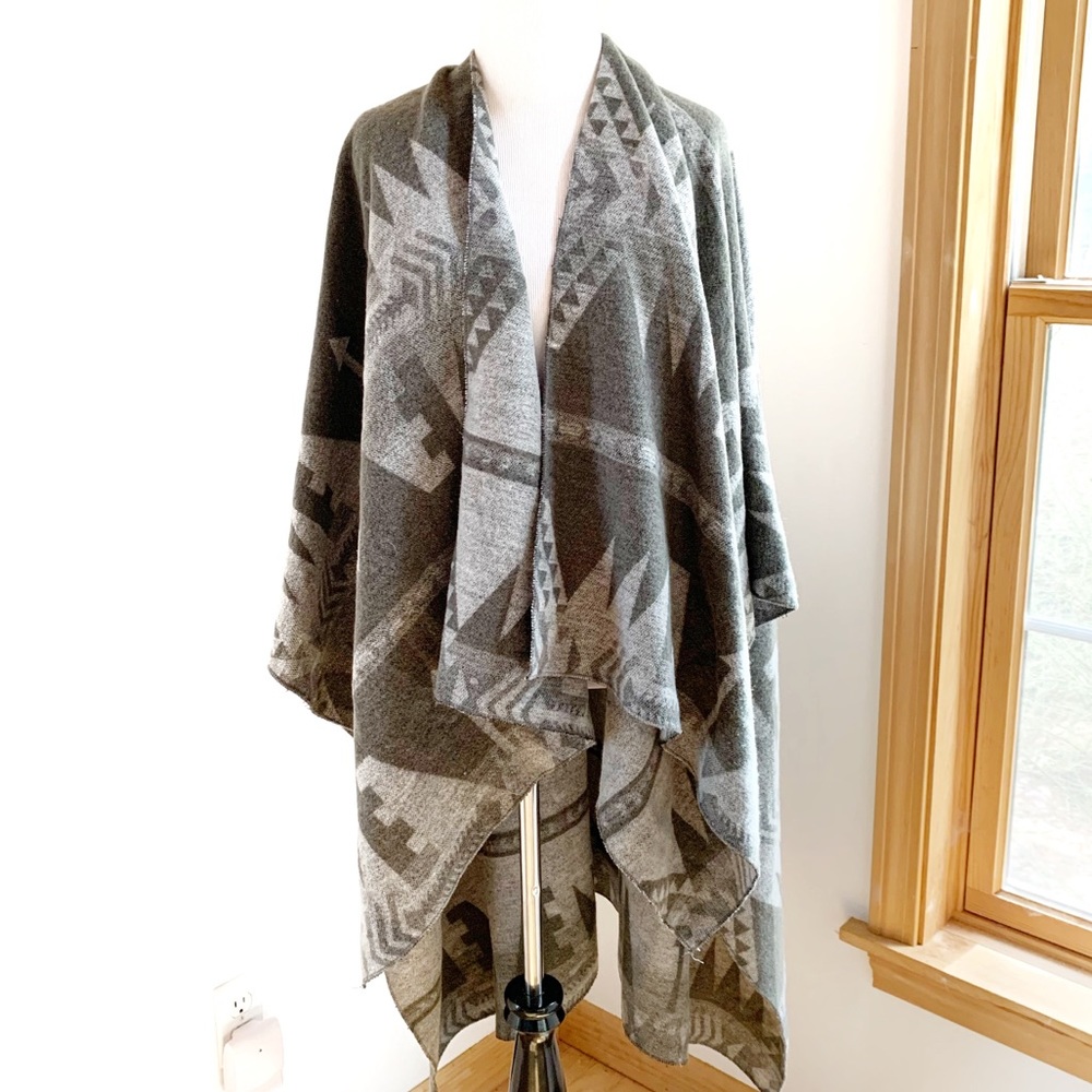 TopShop Gray Aztec Print Draped Poncho